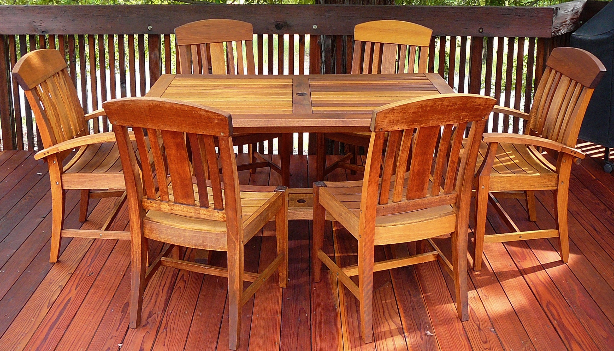 Why Teak Furniture Never Goes Out Of Style